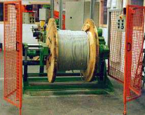 Tangential unwinder type TAP